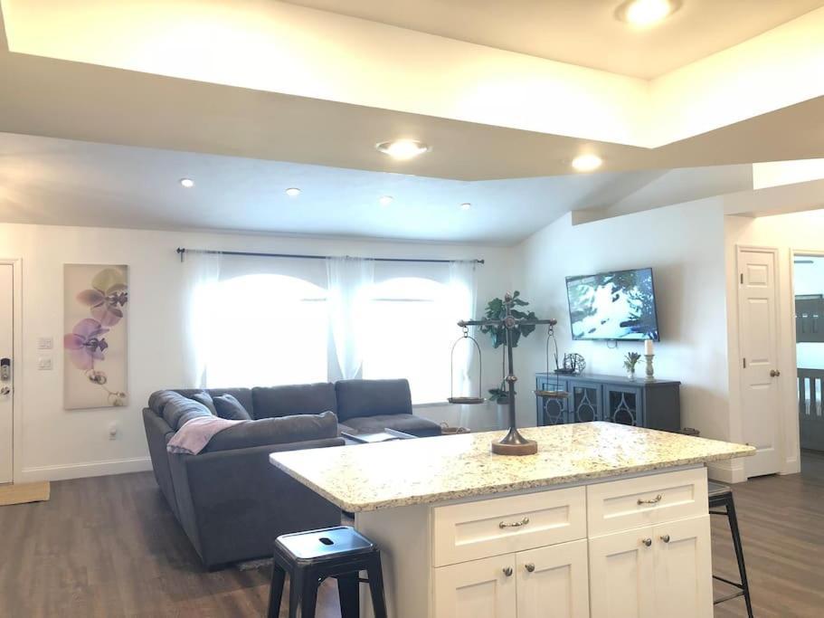 Beautiful Home Across The Street From Lake June! Lake Placid Exterior photo